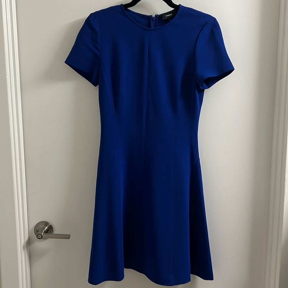 Theory Blue crepe crew neck dress - Size 0